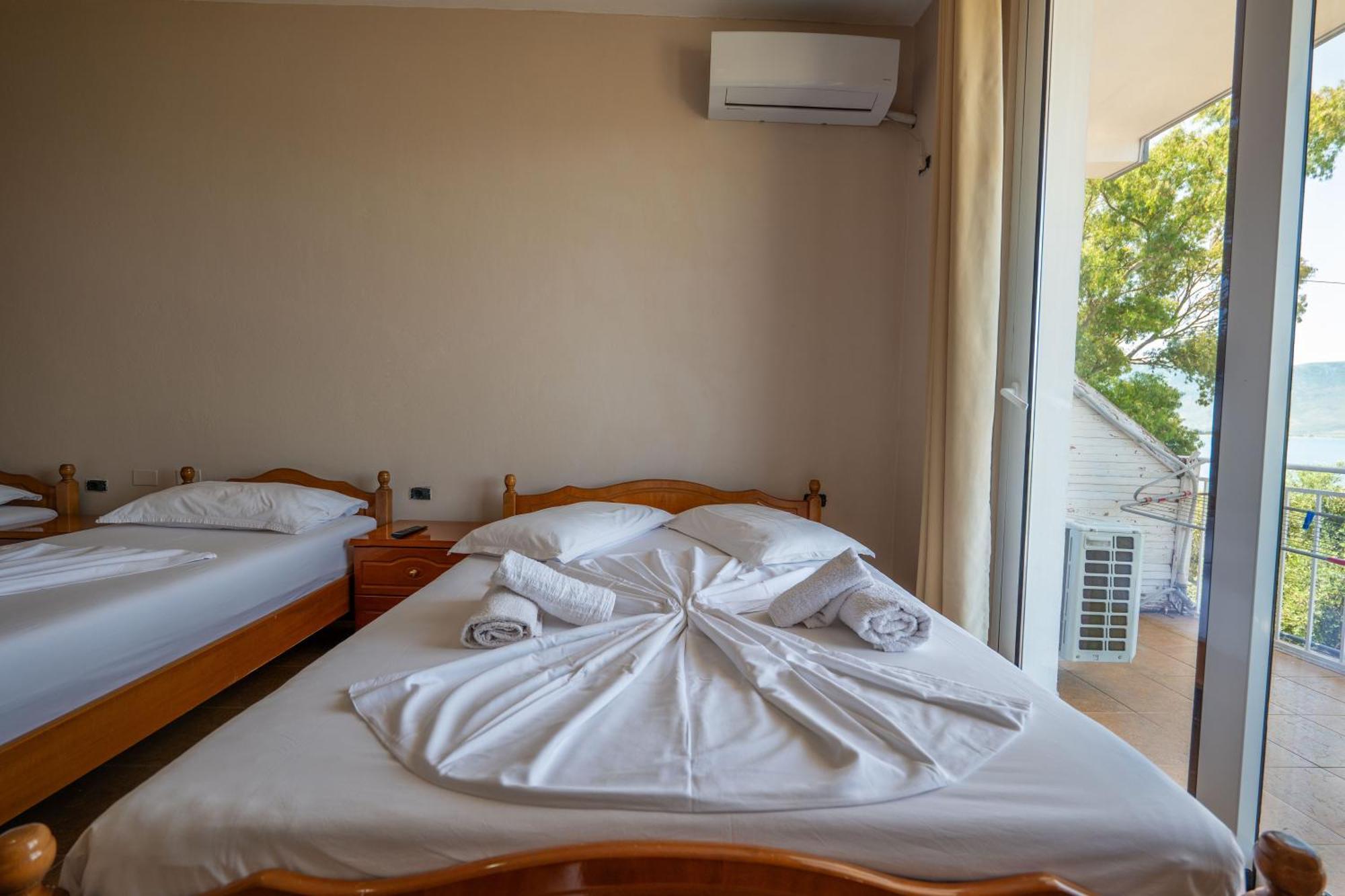 Hotel Nika Radhime Luaran gambar